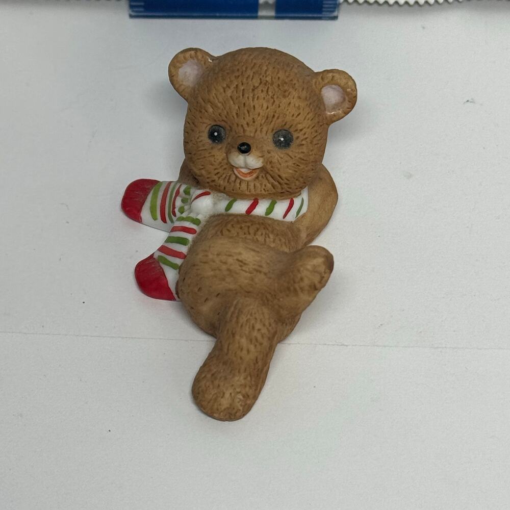 Vintage 1983 Geo Z Lefton Playful Christmas Bear Collectible Figurine with Scarf